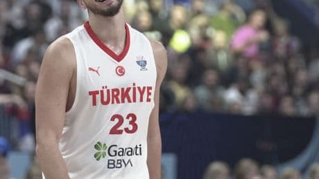 12 Dev Adam çeyrek final için İsveç karşısında!