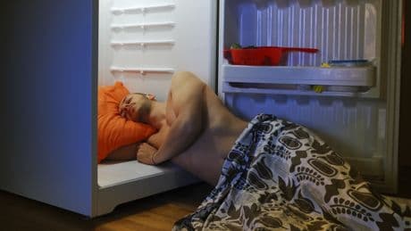 Klimaanlage oder Ventilator: Was fürs Schlafzimmer die bessere Wahl ist