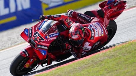 Bagnaia, otro desastre, 21º: "Con todo el respeto, no puedo estar entre los probadores"
