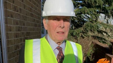 ‘I'm UK's oldest builder – and still going strong after 80 years on the job’