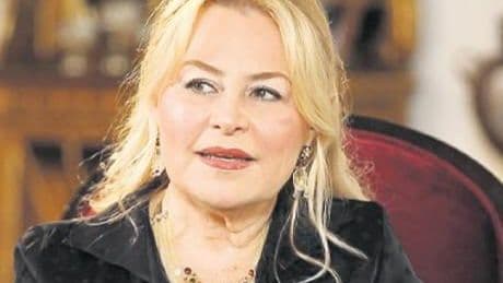 Mum parasına acıyor