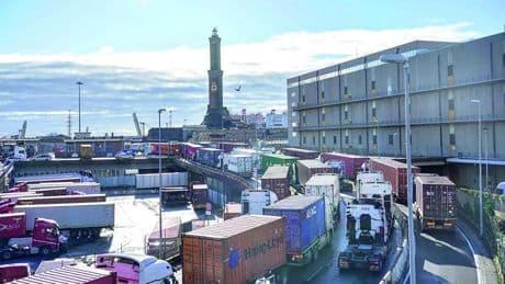 Autoparco a Genova, i cantieri sfrattano i camion: Gronda e Università reclamano le aree