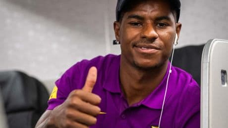 El plan de Rashford para el viaje: dormir y evitar el ruido de Koundé