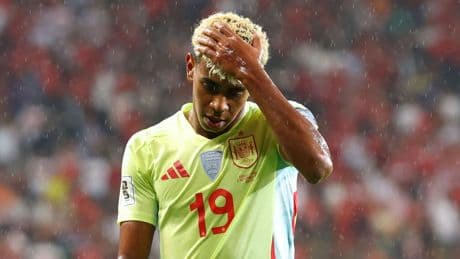 Flick explota contra la Selección por la lesión de Lamine Yamal: "Eso no es preocuparse por los jugadores"