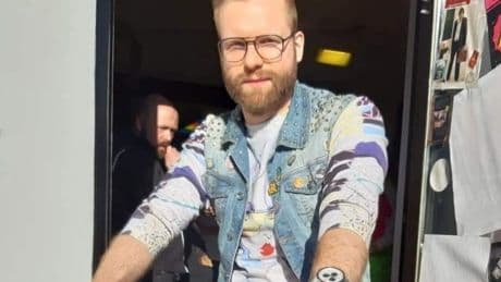 Hendrik bringt ein Stück Kindheit zurück - Warum ich 5000 Videokassetten gesammelt habe