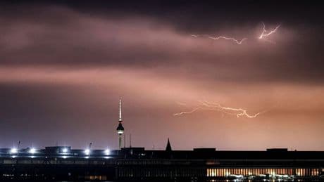 Berlin: Starkregen und Blitzschlag – höchste Unwetterwarnung
