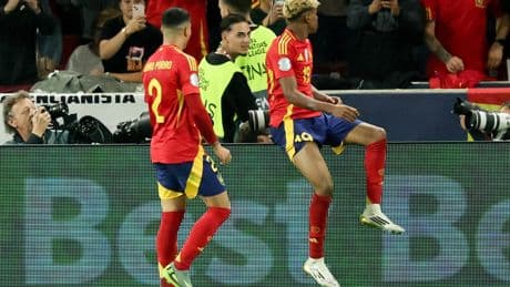 Lamine Yamal speelt Frankrijk dronken, imiteert Cristiano Ronaldo en zwijgt liever over Gouden Bal