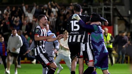 Grimsby Town-doelman Christy Pym deels woest na stunt: ’Ik ben Manchester United-fan’