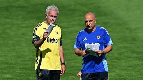 TRANSFER HABERİ: Fenerbahçe'den sürpriz transfer girişimi!