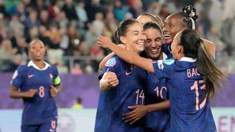 Letzte Spiele in Gruppe D - Wer zeigt die Frauen-EM heute live im Free-TV?