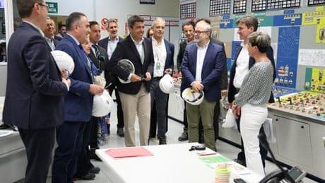 Mazón aplaude el adelanto del congreso del PP y ofrece "todo el apoyo" a Feijóo