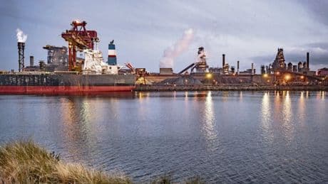 « Si ArcelorMittal tombe, c’est l’ensemble de l’industrie du nord qui va tomber » : pourquoi il faut nationaliser les hauts-fourneaux