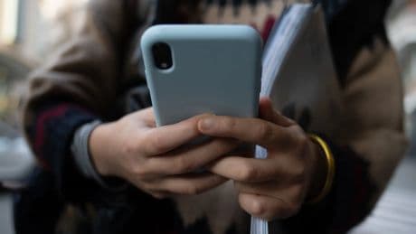 La Fiscalía detectó 1.196 casos de 'bullying' en 2024 y cree que el abuso de pantallas tiene especial incidencia en el acoso