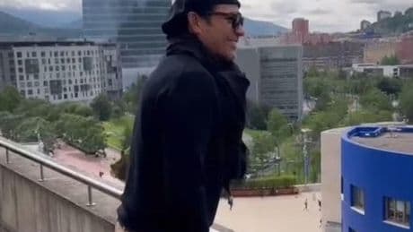 Chayanne, fascinado con el Guggenheim antes de su concierto en Bilbao: «Qué lindo»