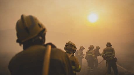 Así ardió mi tierra; acorralados en Valdeinfierno (Sanabria) con la jefa de extinción de incendios: "Se ha quemado todo"