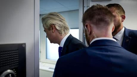Hoogspanning rond crisisoverleg: stapt PVV-leider Wilders uit coalitie?