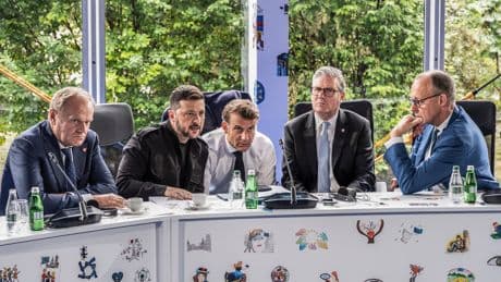 Zelenski y líderes europeos hablarán con Trump antes de su reunión con Putin