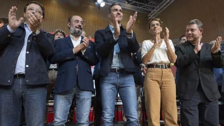 Lambán acusa a Sánchez de momentos de &quot;ira y pérdida de control&quot; y Page de ser &quot;uña y carne&quot; con Ábalos tras los whatsapps filtrados