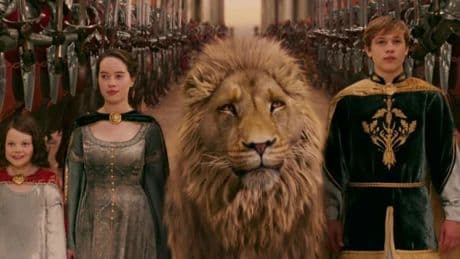 Le "Narnia" de Greta Gerwig débute son tournage "rock'n'roll" à Londres