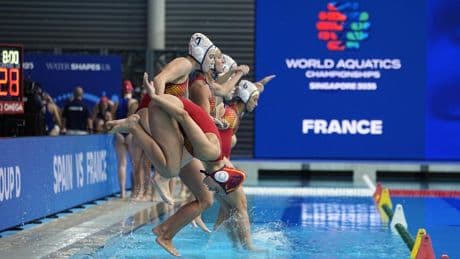 España domina con autoridad para golear a Francia y acercarse a los cuartos