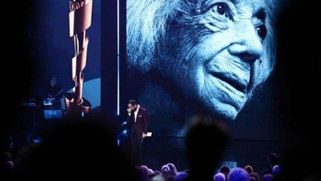Tränen beim Deutschen Filmpreis – Schweigemoment für Friedländer