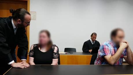 Fünfjähriger Junge soll von Eltern eingesperrt, geschlagen und gefesselt worden sein