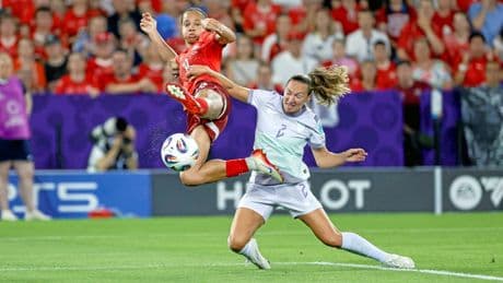 Fußball-EM der Frauen | Von Bern bis Zürich: Zu Besuch in einem Land voller Widersprüche