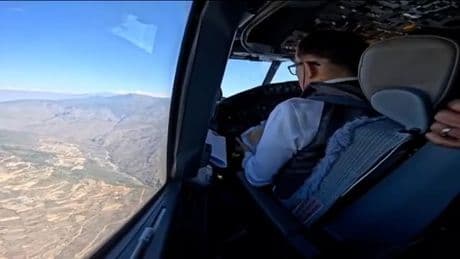 Niemand darf ans Steuer - Thai-König lässt andere nicht fliegen