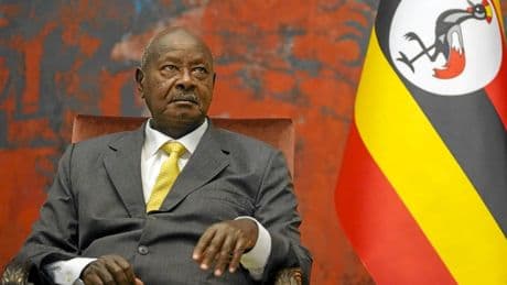 Ouganda : Yoweri Museveni, 80 ans et candidat pour un 7e mandat
