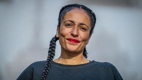 Ian McEwan, Zadie Smith y otros 380 escritores exigen un alto el fuego en Gaza