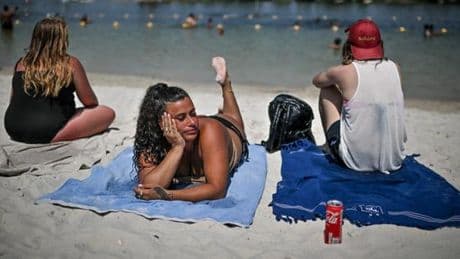 Quatre idées reçues sur le bronzage, les coups de soleil et leurs effets sur la peau