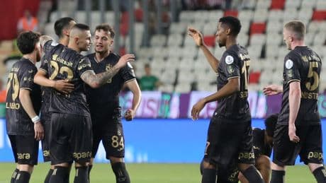 Trabzonspor sezonu galibiyetle kapattı!