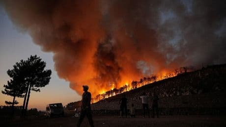 Natuurbranden in Turkije komen steeds vroeger in het jaar en dichter bij bevolkt gebied