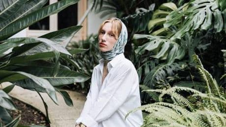 Camicie oversize: 5 outfit da copiare (anche a 50 anni)