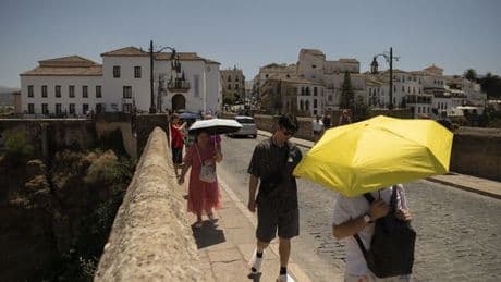 Tourist months could be lost in Spain because of extreme heat, warns meteorologist