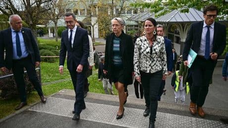 Attaque au couteau à Nantes: la classe politique divisée, entre demandes sécuritaires et plaidoyer pour la santé mentale