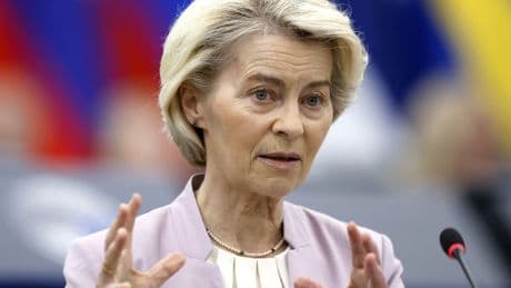 Raucher und große Firmen sollen blechen - Steuer-Aufstand gegen von der Leyen