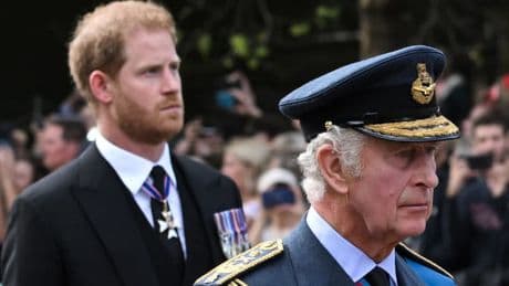 Après 18 mois de brouille, le prince Harry a rencontré le roi Charles III à Londres