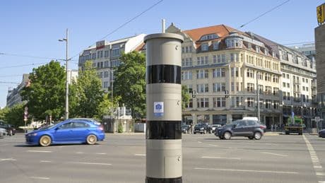 Kurioser Blitzer-Irrtum: Polizei verwechselt 50er- mit 30er-Zone