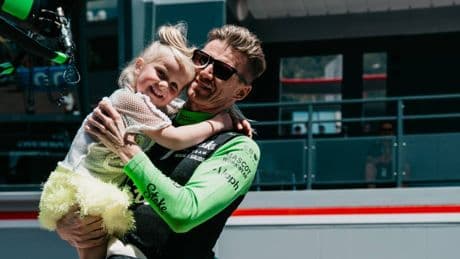 Le preguntan a la hija de Nico Hulkenberg la parrilla completa de F1 y su reacción arrasa en redes: solo falla un piloto