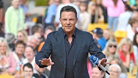 Stefan Mross trifft Vorbereitungen für „Immer wieder sonntags“ – Fans rasten aus