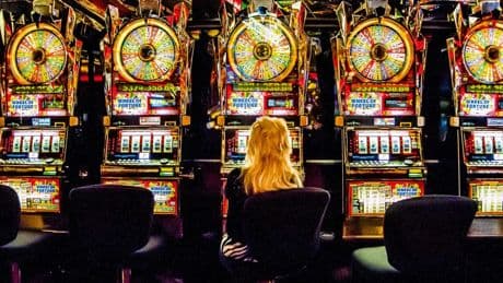 Michael Rababys Fotoband „Casinoland – Tired of Winning“