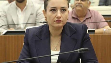 Antalya'da Belediye Başkan Vekili Büşra Özdemir oldu
