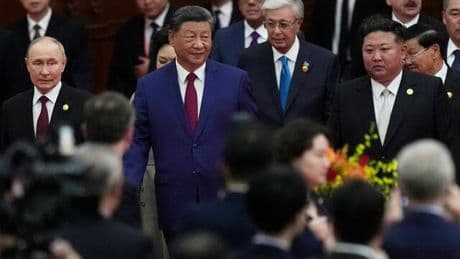 Militärparade: China feiert mit Kim und Putin Militärparade in Peking