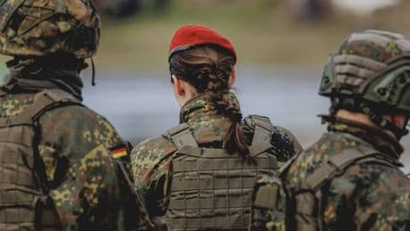 Debatte um Pazifismus und Wehrpflicht: Lieber nicht sterben