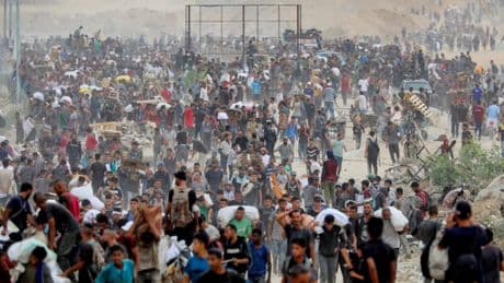 UK to help treat injured Gazans evacuated to Egypt