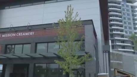 More tourism-reliant Kelowna business operators call for short-term rental changes