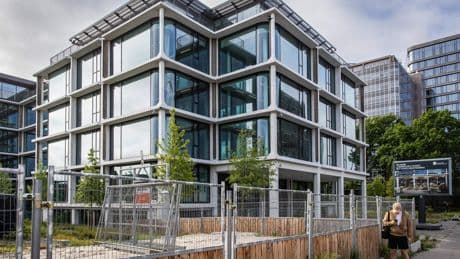 Philips stelt winstprognose opwaarts bij, minder somber over importheffingen VS