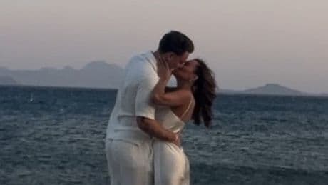 Nach 6 Monaten Beziehung - „Make Love, Fake Love“-Star ist verlobt