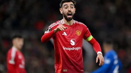 Bruno Fernandes receives telling message from ex-Man Utd star after £300m snub